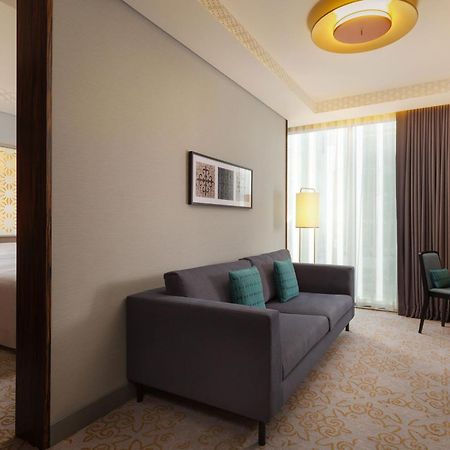 Sheraton Astana Hotel Exteriér fotografie A suite at the hotel