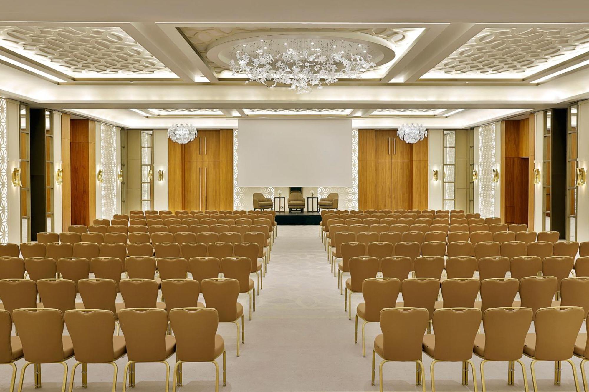 Sheraton Astana Hotel Exteriér fotografie The ballroom